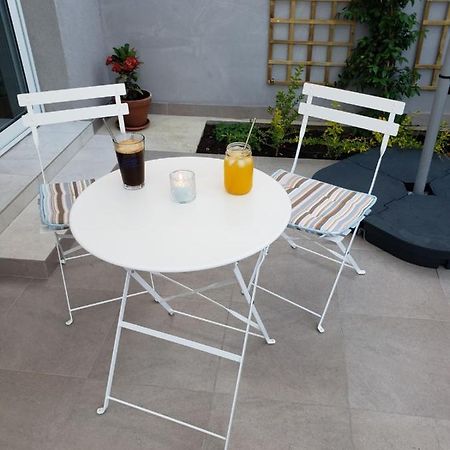 Modern & Cozy Studio W/ Backyard Near City Center Лимасол Экстерьер фото