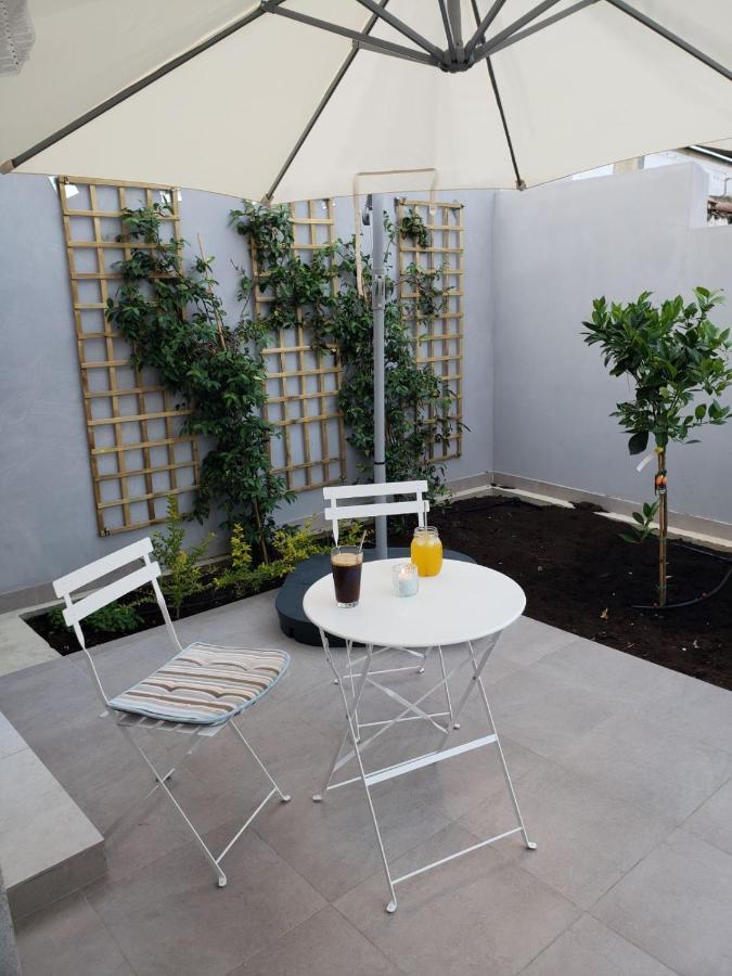 Modern & Cozy Studio W/ Backyard Near City Center Лимасол Экстерьер фото